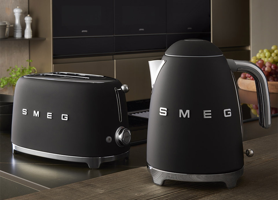 Smeg 50s Style Retro Kettles & Toasters - Matte