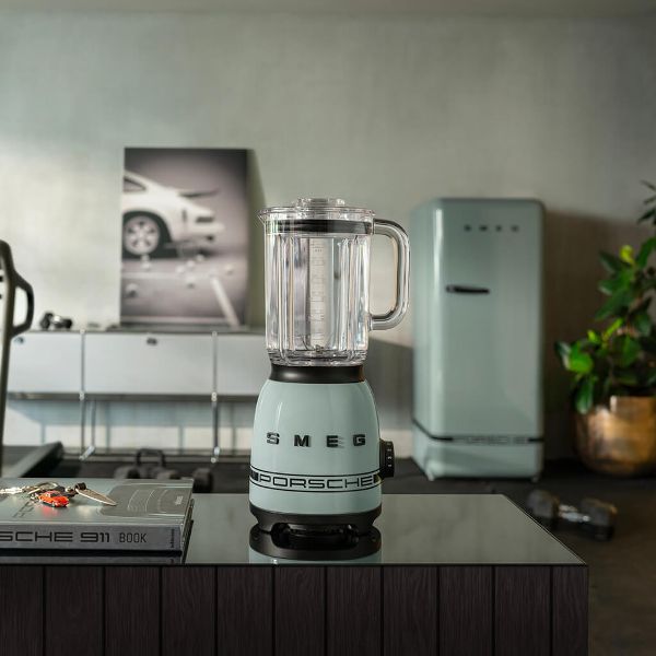 Blender | Porsche x SMEG